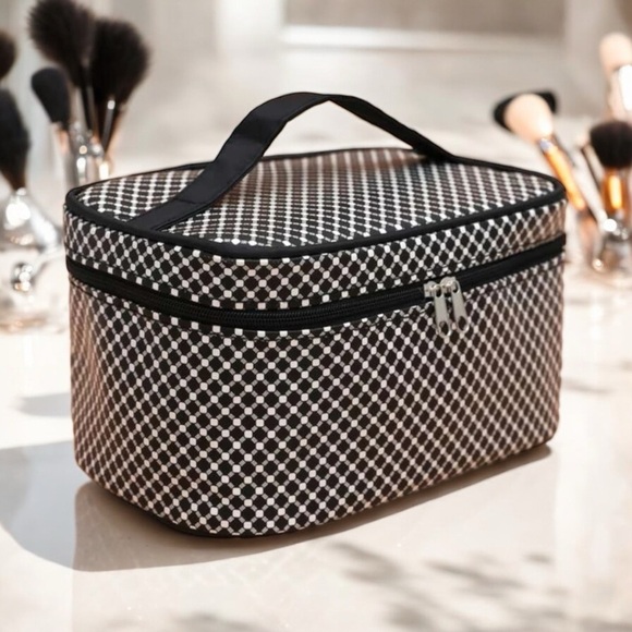 Black Design Cosmetic Travel Makeup bag Packing Cube - Picture 1 of 5